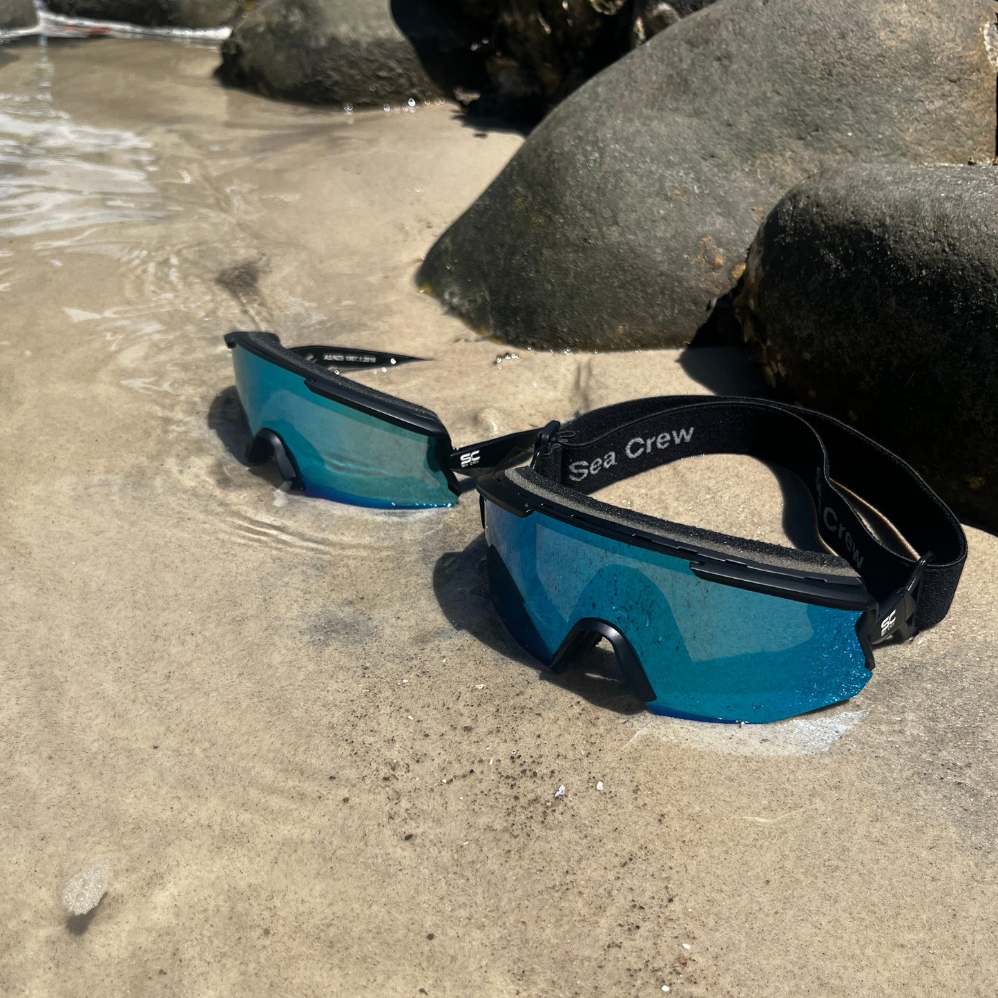 2-IN-1 Interchangeable Sunglasses/Goggles